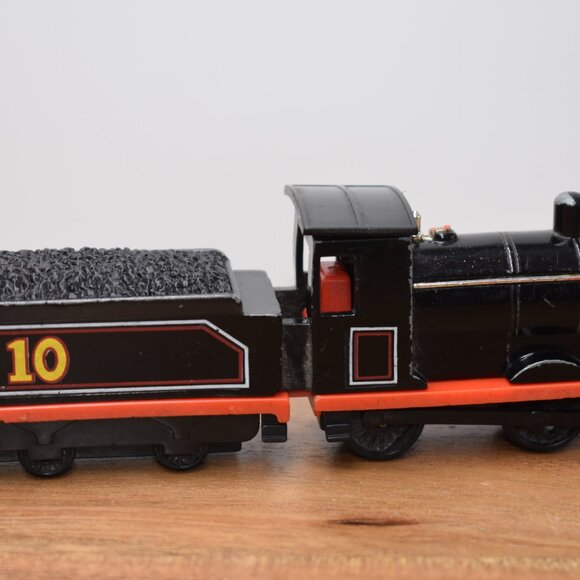 Douglas 10 Bandai Tec 1992 Diecast Trains with Coal Tender Thomas & Friends VTG - Picture 6 of 8